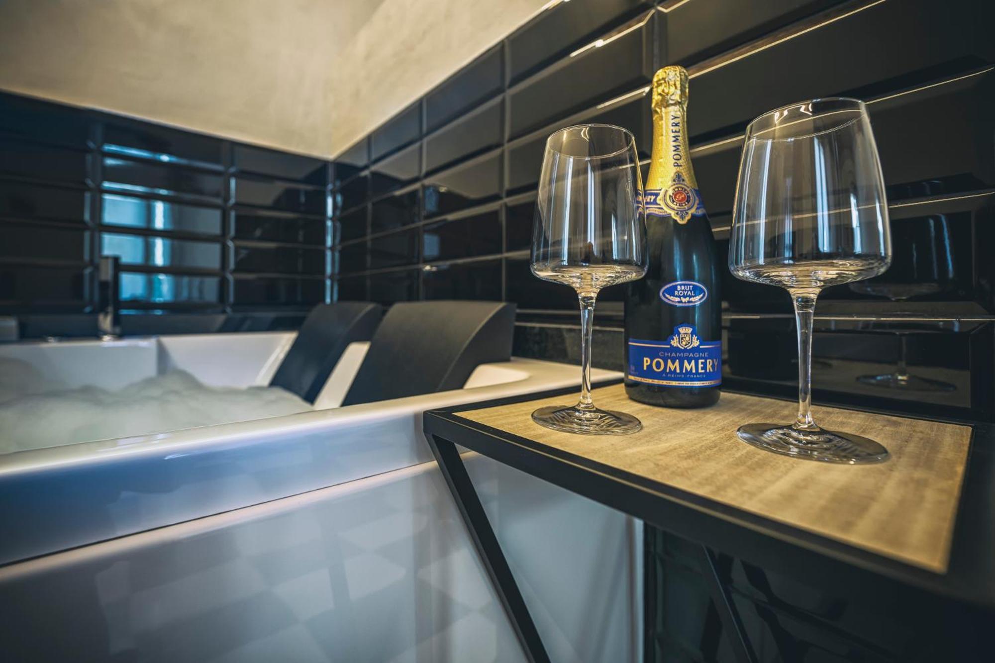 萨尔扎纳 Antica Dogana酒店 外观 照片